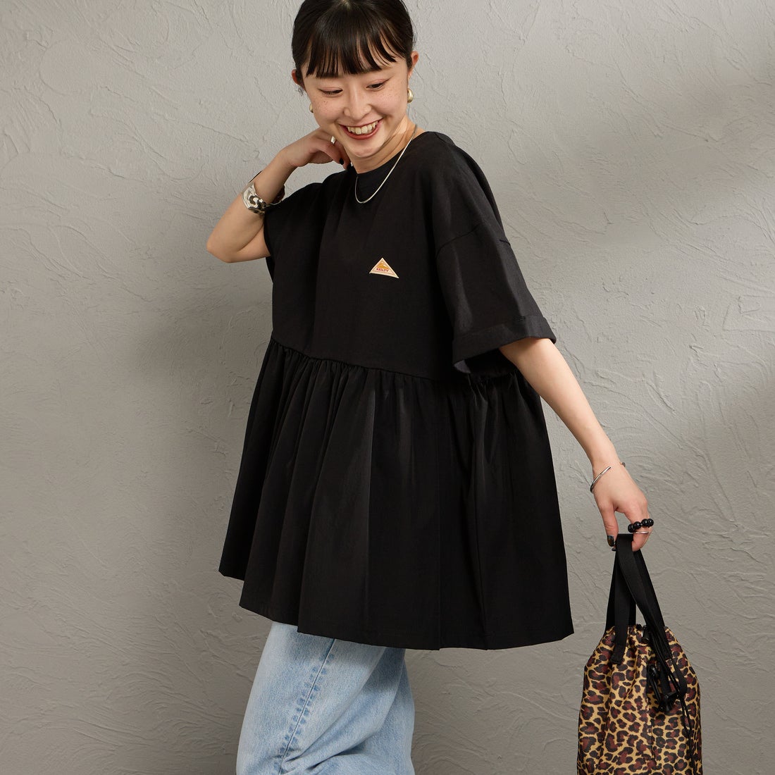 KELTY [ケルティ] 別注 ウエスト切替 ペプラムデザインTシャツ [KE262W30IN01-JF] ﾌﾞﾗｯｸ &&モデル身長：150cm 着用サイズ：F&&