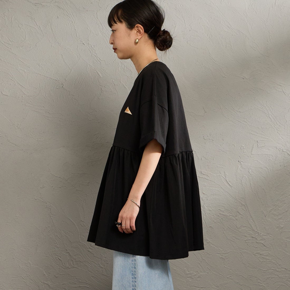 KELTY [ケルティ] 別注 ウエスト切替 ペプラムデザインTシャツ [KE262W30IN01-JF] ﾌﾞﾗｯｸ &&モデル身長：150cm 着用サイズ：F&&