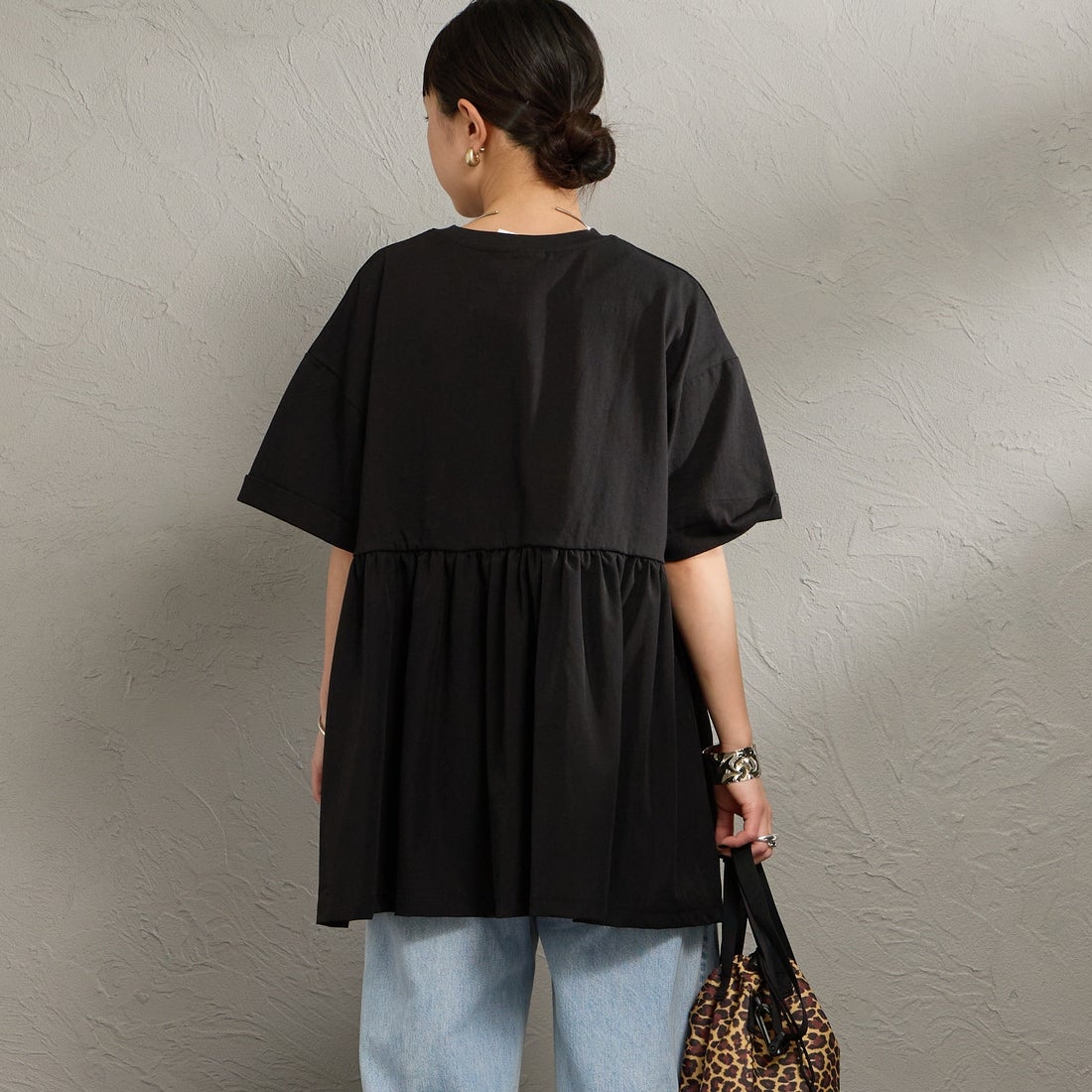 KELTY [ケルティ] 別注 ウエスト切替 ペプラムデザインTシャツ [KE262W30IN01-JF] ﾌﾞﾗｯｸ &&モデル身長：150cm 着用サイズ：F&&