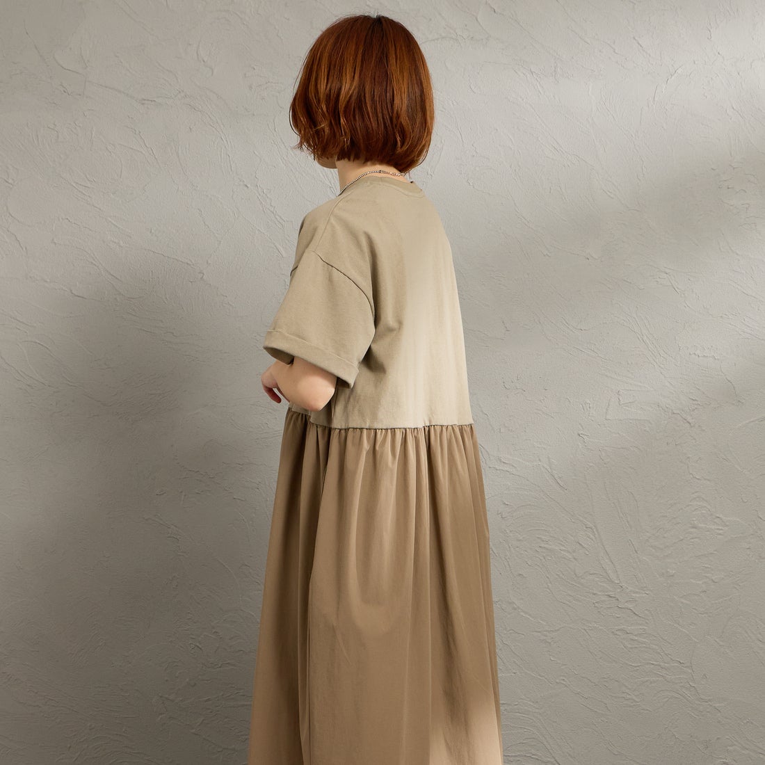 KELTY [ケルティ] 別注 異素材切替 ウエストギャザーワンピース [KE262W30IN02-JF] ﾍﾞｰｼﾞｭ &&モデル身長：158cm 着用サイズ：F&&