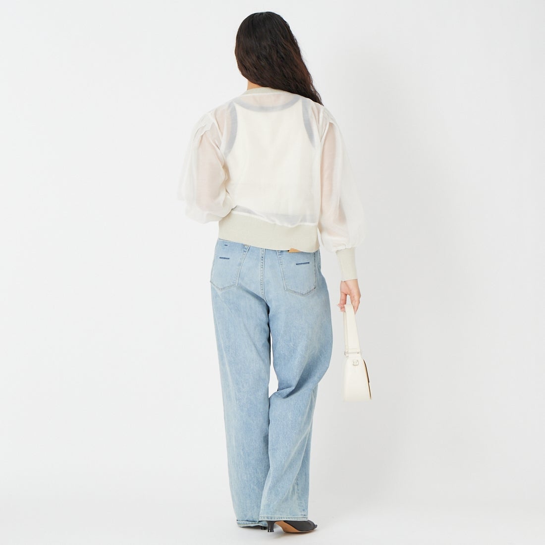 DIGNITE COLLIER [ディニテコリエ] シアー切替カーディガン [80267113] 031 ｵﾌﾎﾜｲﾄ &&モデル身長：162cm 着用サイズ：F&&