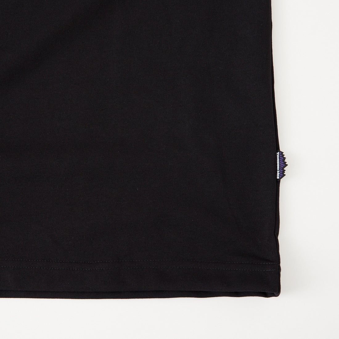 THOUSAND MILE [サウザンド マイル] ワンポイント刺繍ロゴ ショートスリーブTシャツ [TM261TC00120] 09 BLACK