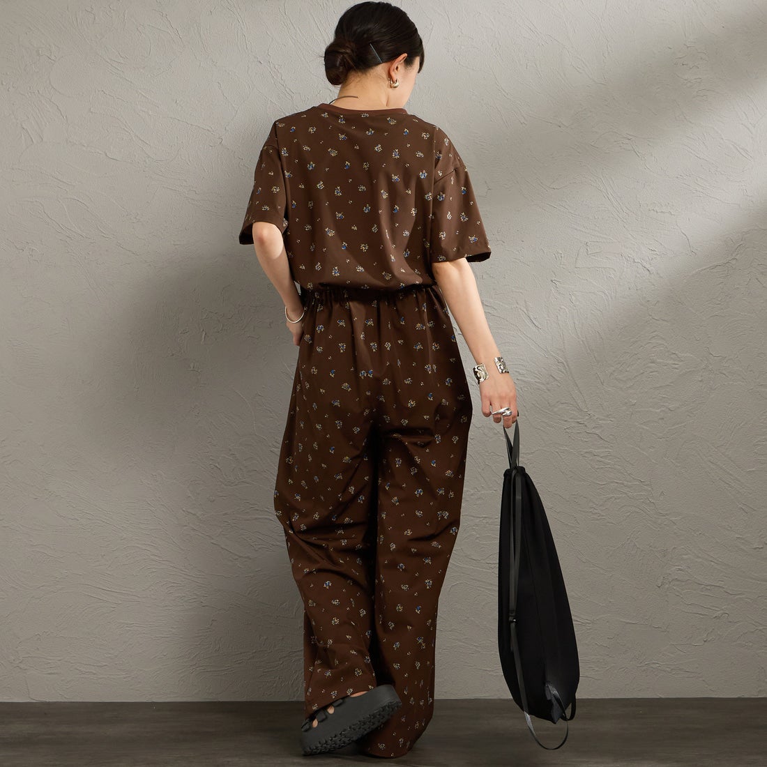 THOUSAND MILE [サウザンド マイル] 別注 花柄 サマーバケーション ラップパンツセットアップ [TM261QP50782-JF] 93 FLOWER &&モデル身長：150cm 着用サイズ：F&&