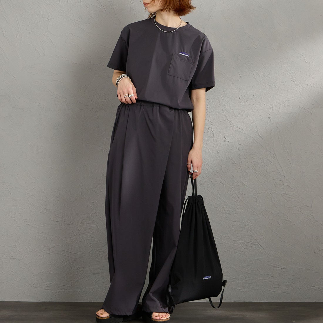 19 CHARCOA&&モデル身長：158cm 着用サイズ：F&&