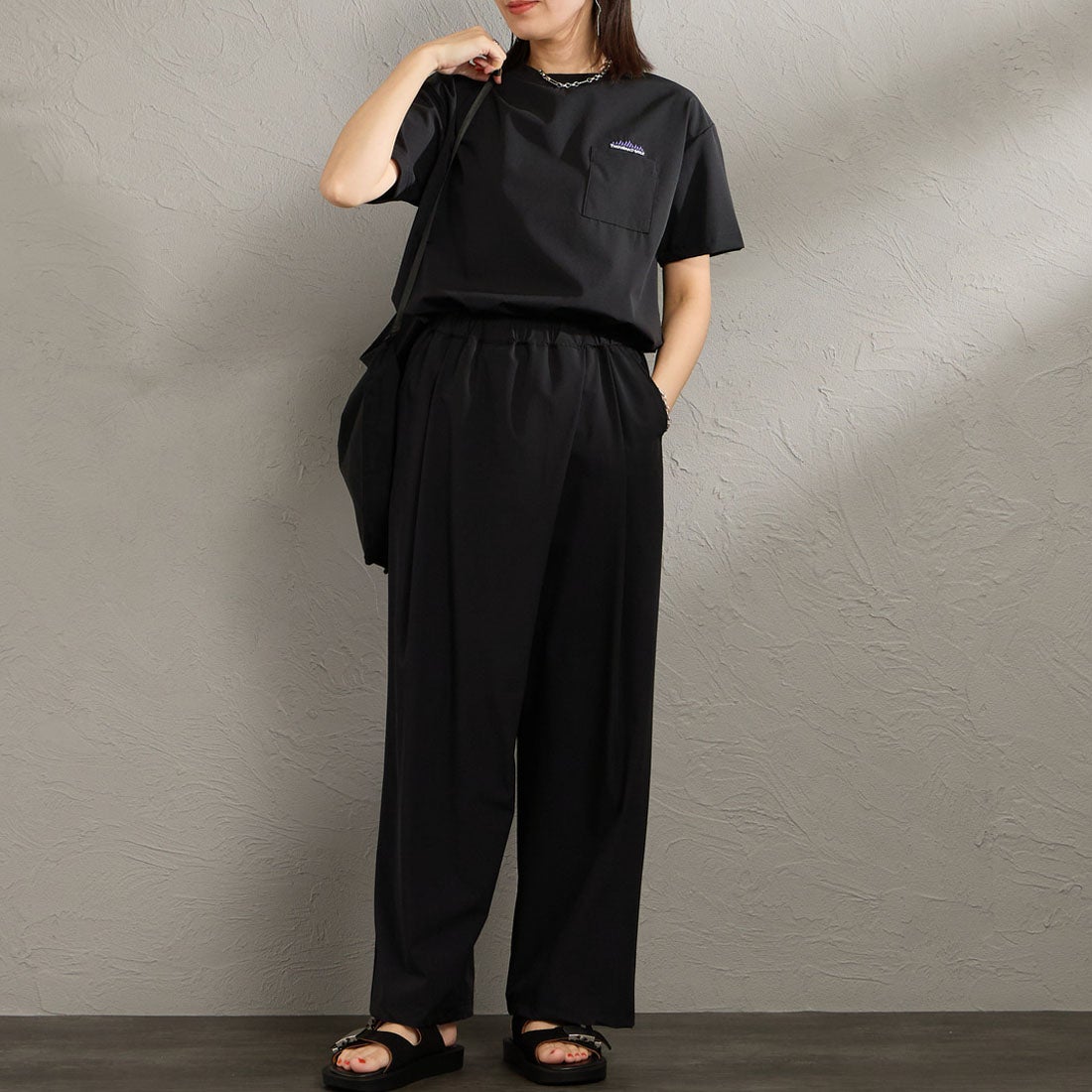 09 BLACK&&モデル身長：160cm 着用サイズ：F&&