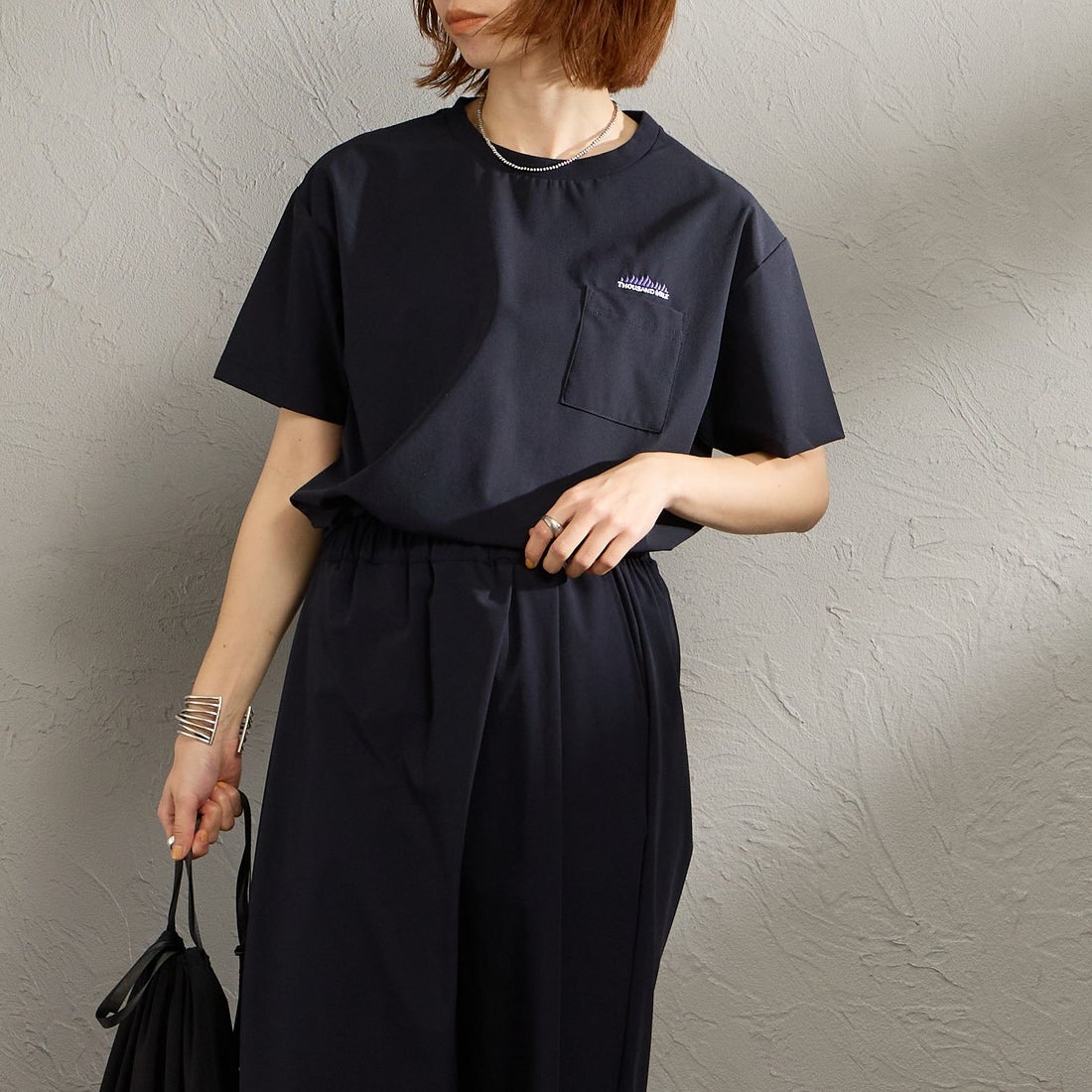 THOUSAND MILE [サウザンド マイル] 別注 サマーバケーション ラップパンツセットアップ [TM261NP50782-JF] 79 NAVY &&モデル身長：158cm 着用サイズ：F&&