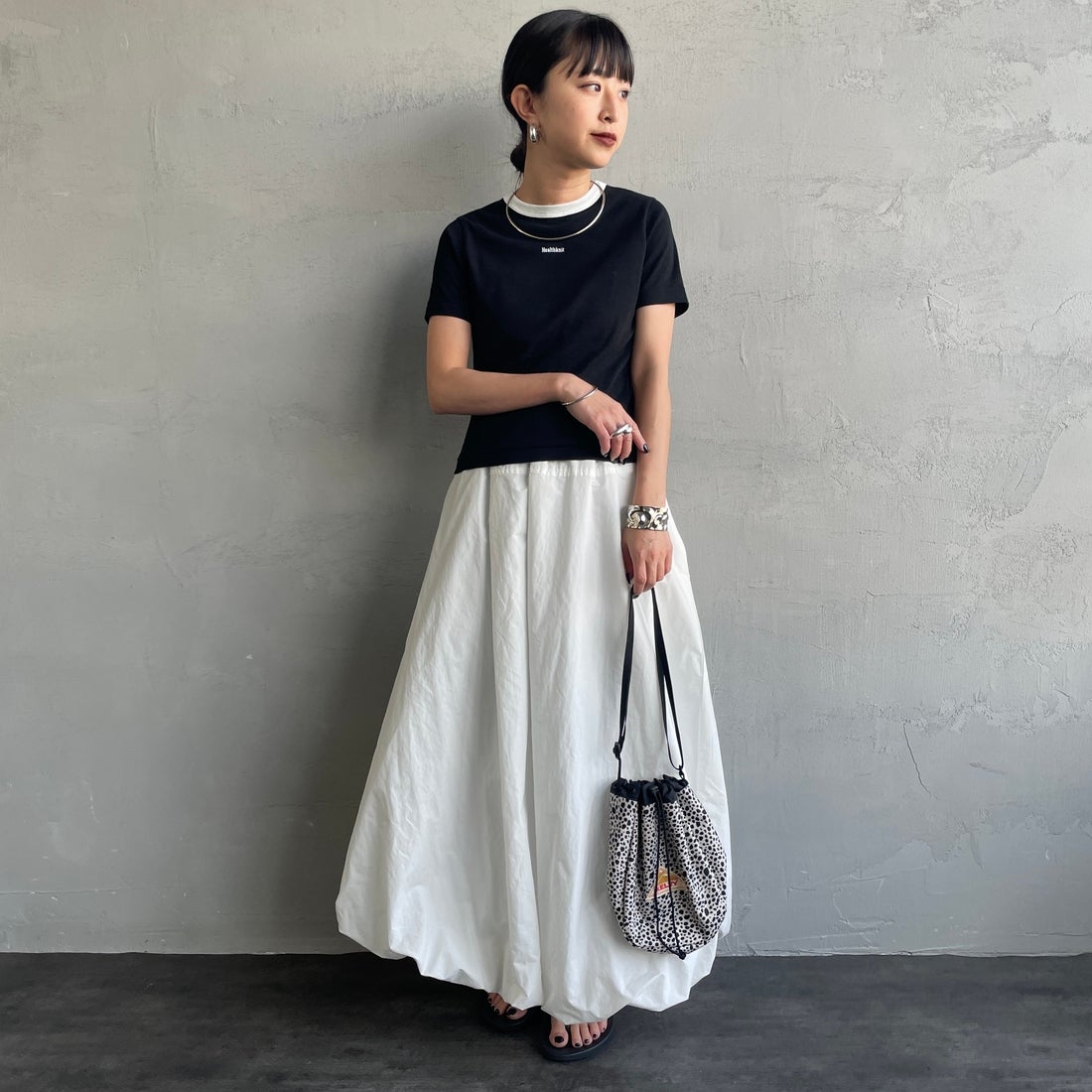 Health knit [ヘルスニット] 別注 ミニロゴ コンパクトTシャツ [HR26S-L312IN-JF] BLACK &&モデル身長：150cm 着用サイズ：S&&