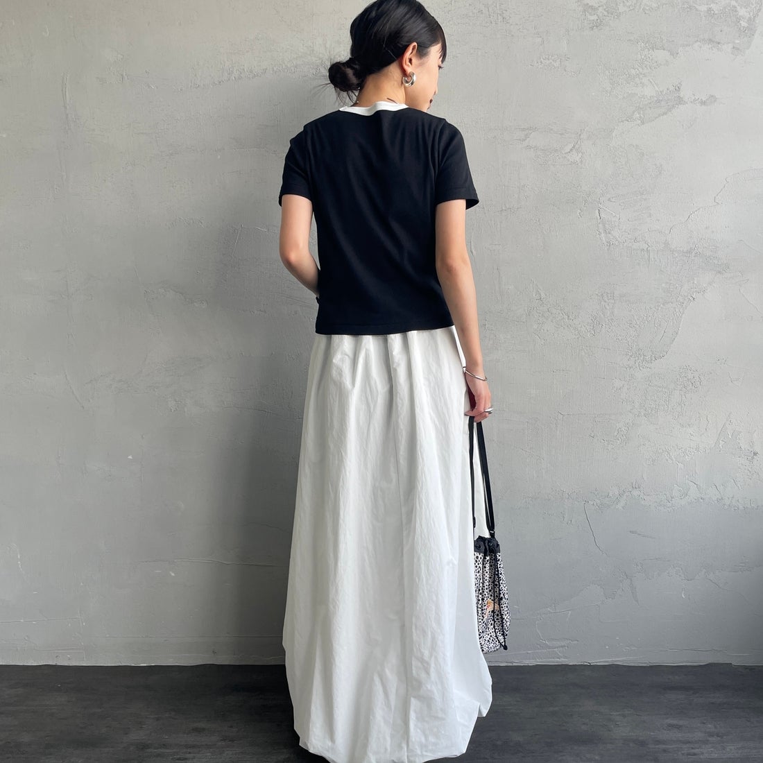 Health knit [ヘルスニット] 別注 ミニロゴ コンパクトTシャツ [HR26S-L312IN-JF] BLACK &&モデル身長：150cm 着用サイズ：S&&