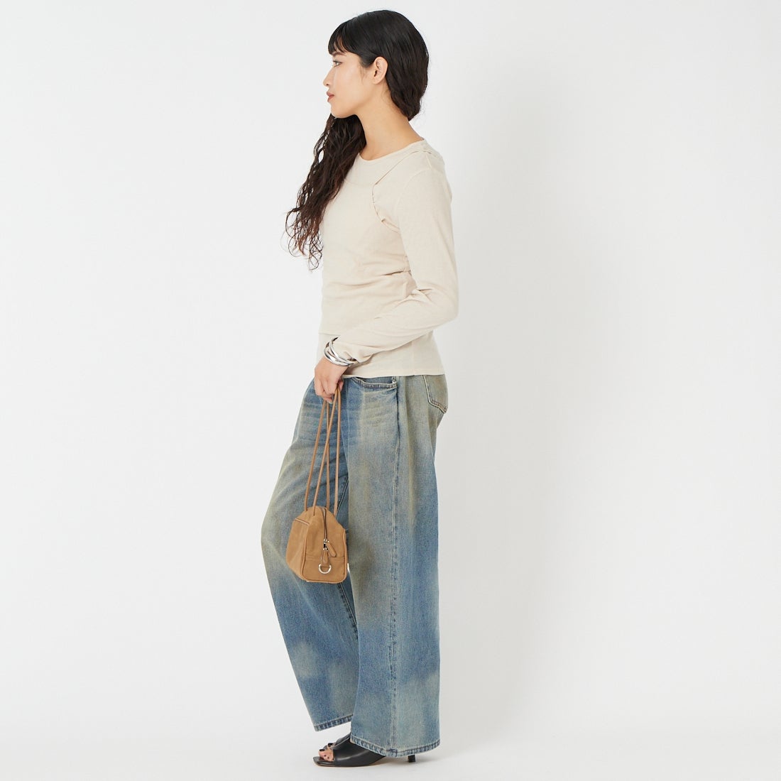 Health knit [ヘルスニット] キャミソール&ロングスリーブTシャツセット [HR26S-L304] 71 L.BEIGE &&モデル身長：162cm 着用サイズ：F&&