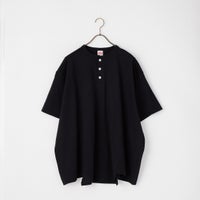 09 BLACK