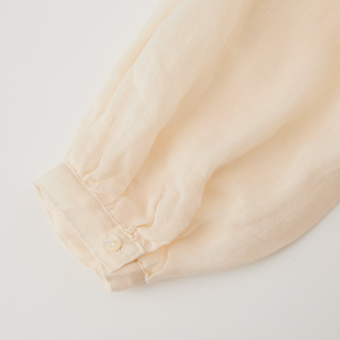 tumugu: [ツムグ] ラミーテンセルツイル サイドリボンブラウス [TB26112] 04 IVORY