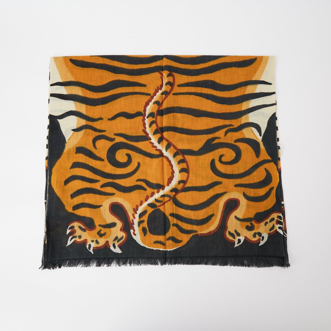 ILL ONE EIGHTY [イル ワンエイティ] タイガープリントストール [ILL251-54T] BLACK