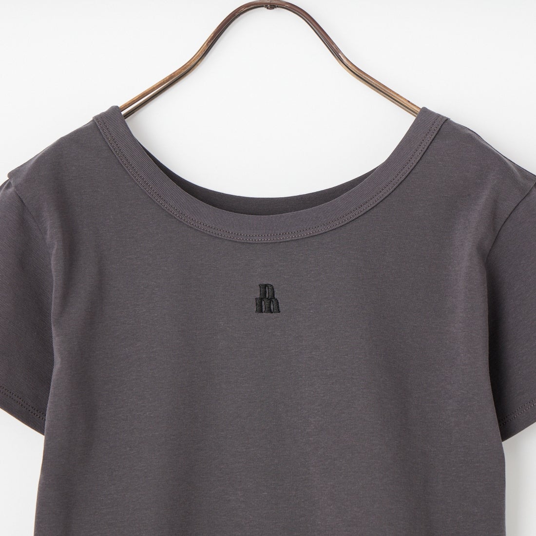 nenom [ネノム] ワンポイントロゴ刺繍 ミニTシャツ [NE26322002] 08 CHARCOA