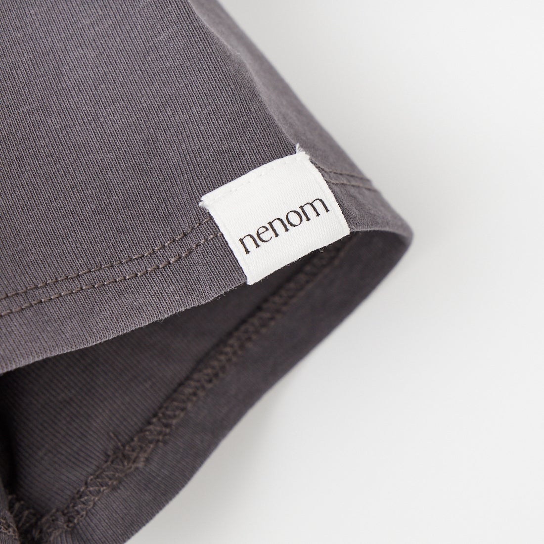 nenom [ネノム] ワンポイントロゴ刺繍 ミニTシャツ [NE26322002] 08 CHARCOA