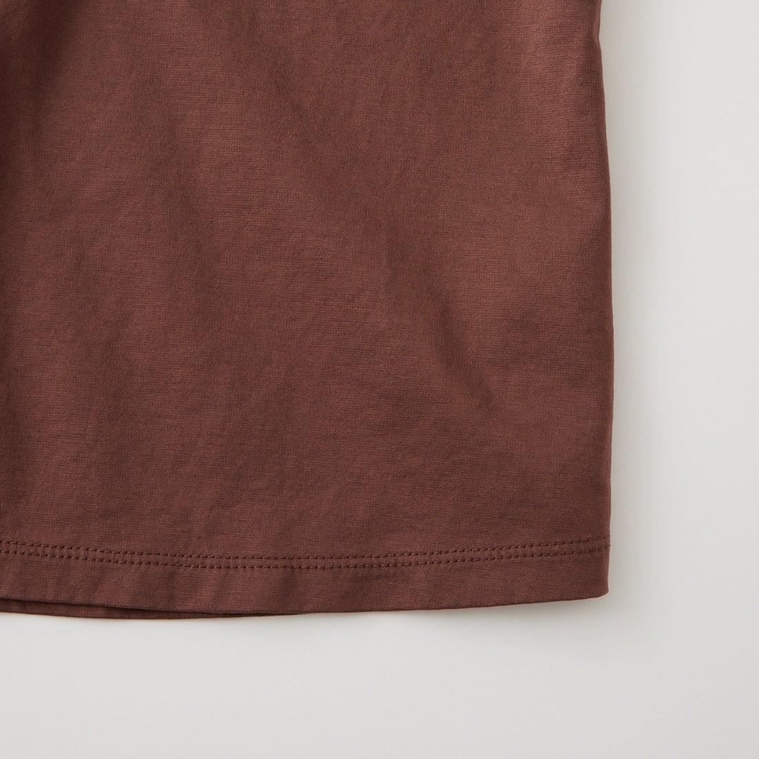 MICA&DEAL [マイカアンドディール] ワンポイント刺繍Tシャツ [0126109048] BROWN