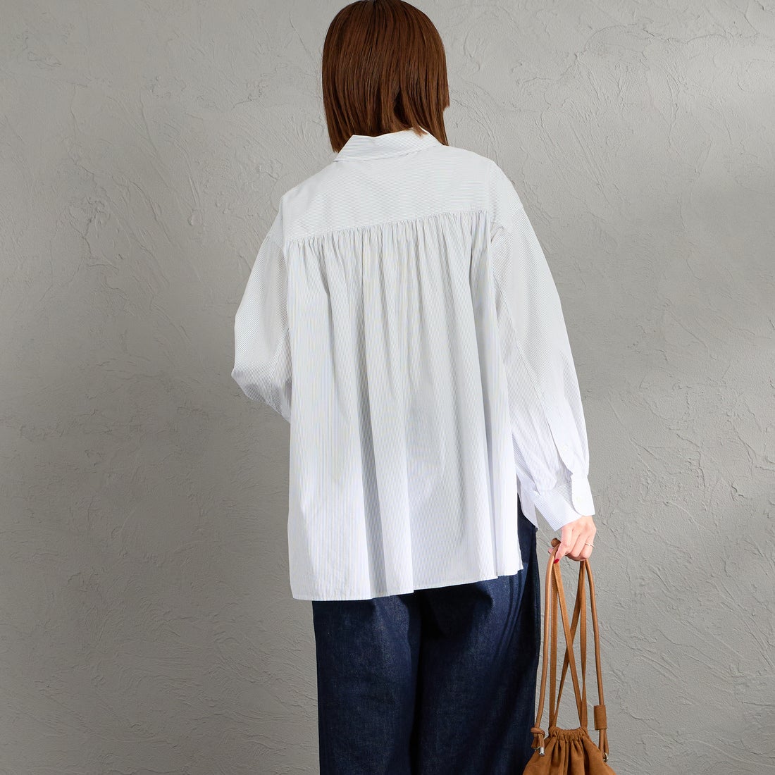 Gymphlex [ジムフレックス] コットンストライプ 長袖チュニックシャツ [GY-B0365PSE] WHT/BLK ST &&モデル身長：159cm 着用サイズ：12&&