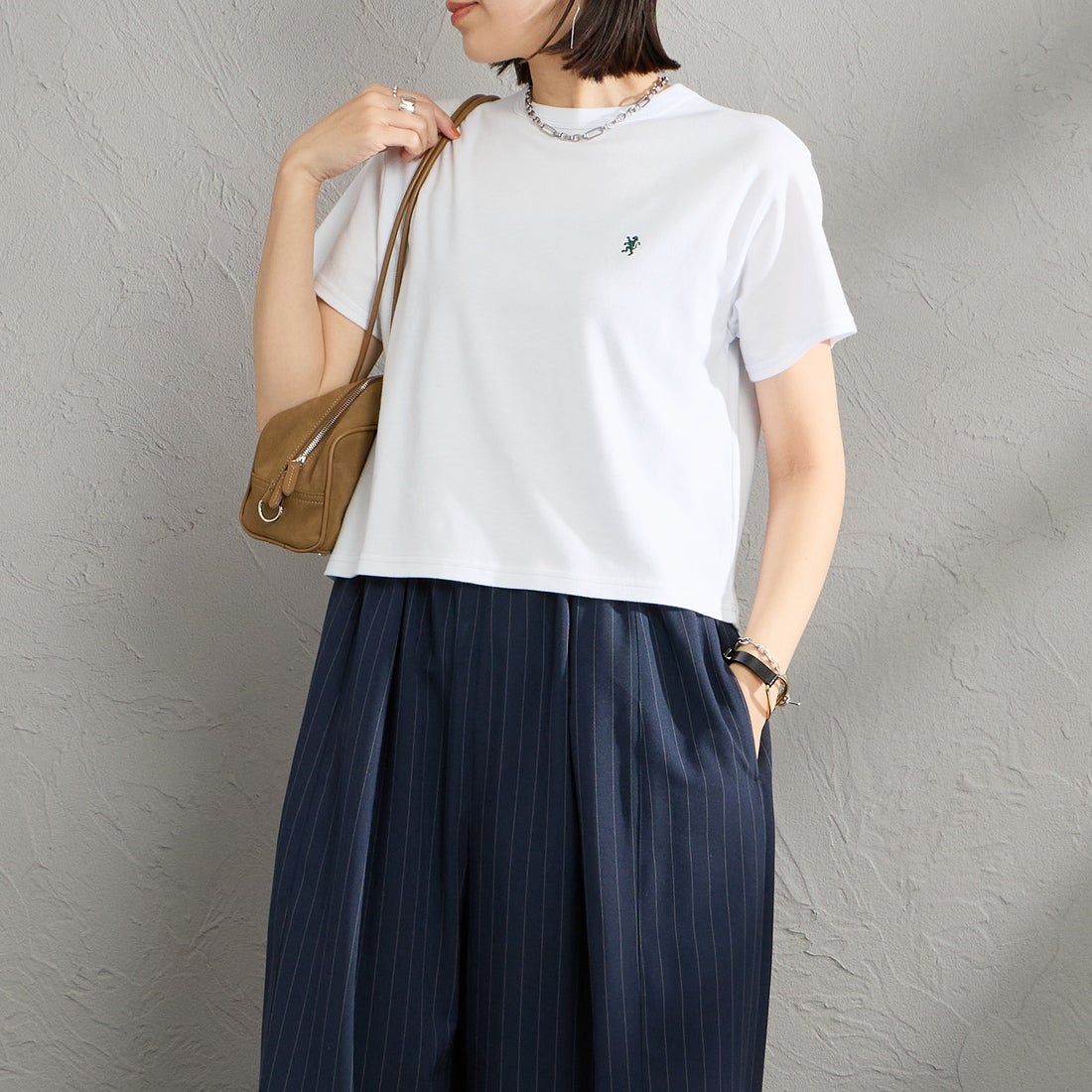 WHITE&&モデル身長：160cm 着用サイズ：14&&