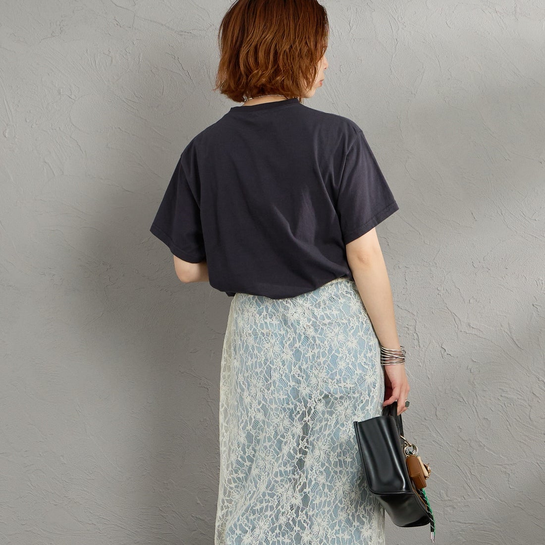 THE SHINZONE [ザ シンゾーン] ジャズコンサートTシャツ [26SMSCU09] 06 GRAY &&モデル身長：158cm 着用サイズ：F0&&