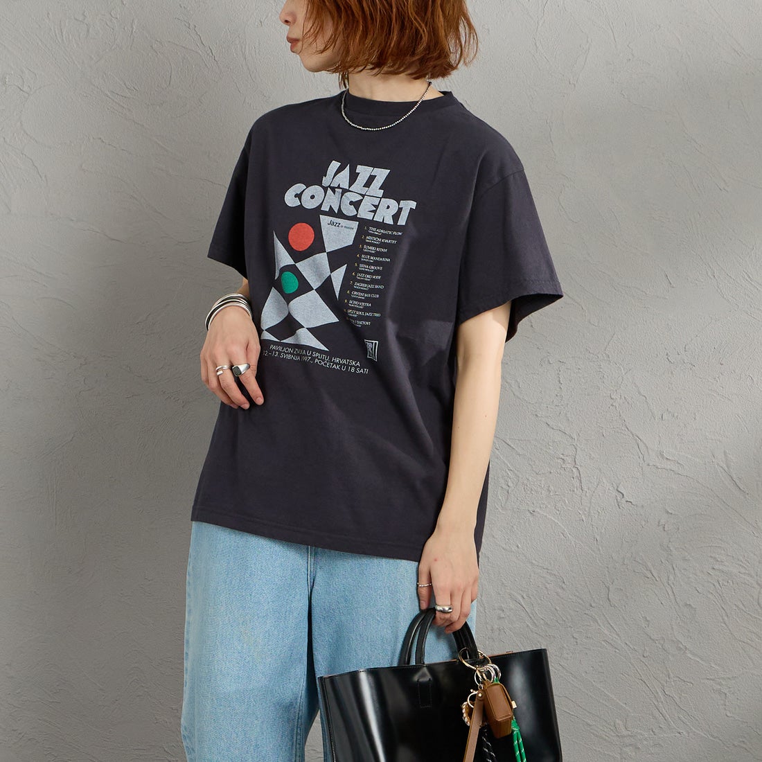 THE SHINZONE [ザ シンゾーン] ジャズコンサートTシャツ [26SMSCU09] 06 GRAY &&モデル身長：158cm 着用サイズ：F0&&