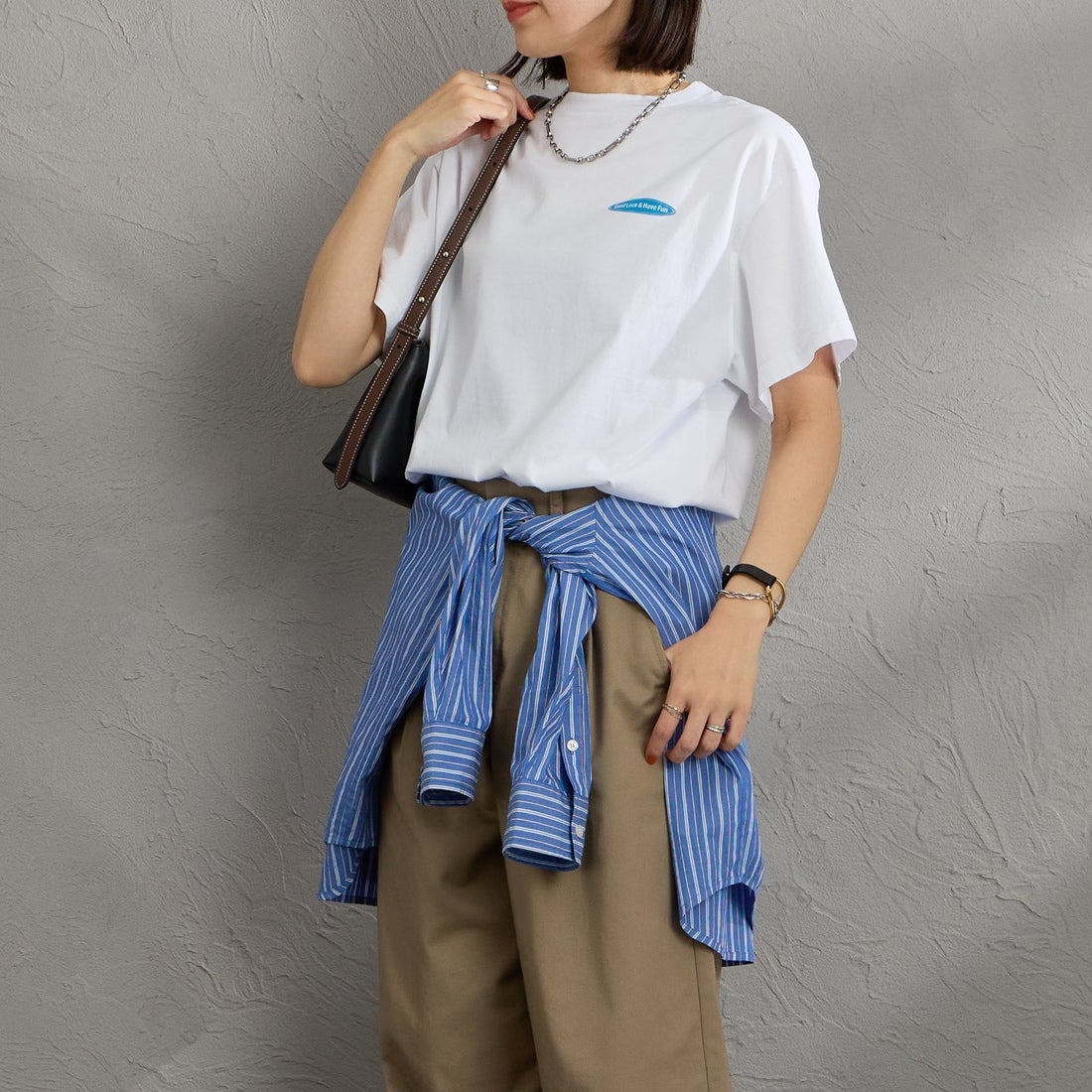 THE SHINZONE [ザ シンゾーン] ビンゴTシャツ [26SMSCU13] 01 WHITE &&モデル身長：160cm 着用サイズ：F0&&