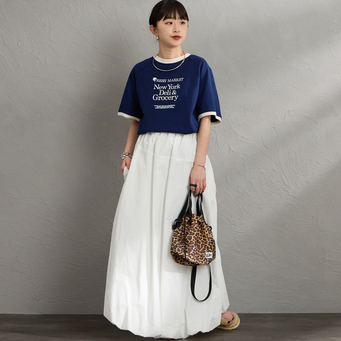 THE SHINZONE [ザ シンゾーン] フレッシュマーケットリンガーTシャツ [26SMSCU12] 85 NAVY &&モデル身長：150cm 着用サイズ：F0&&
