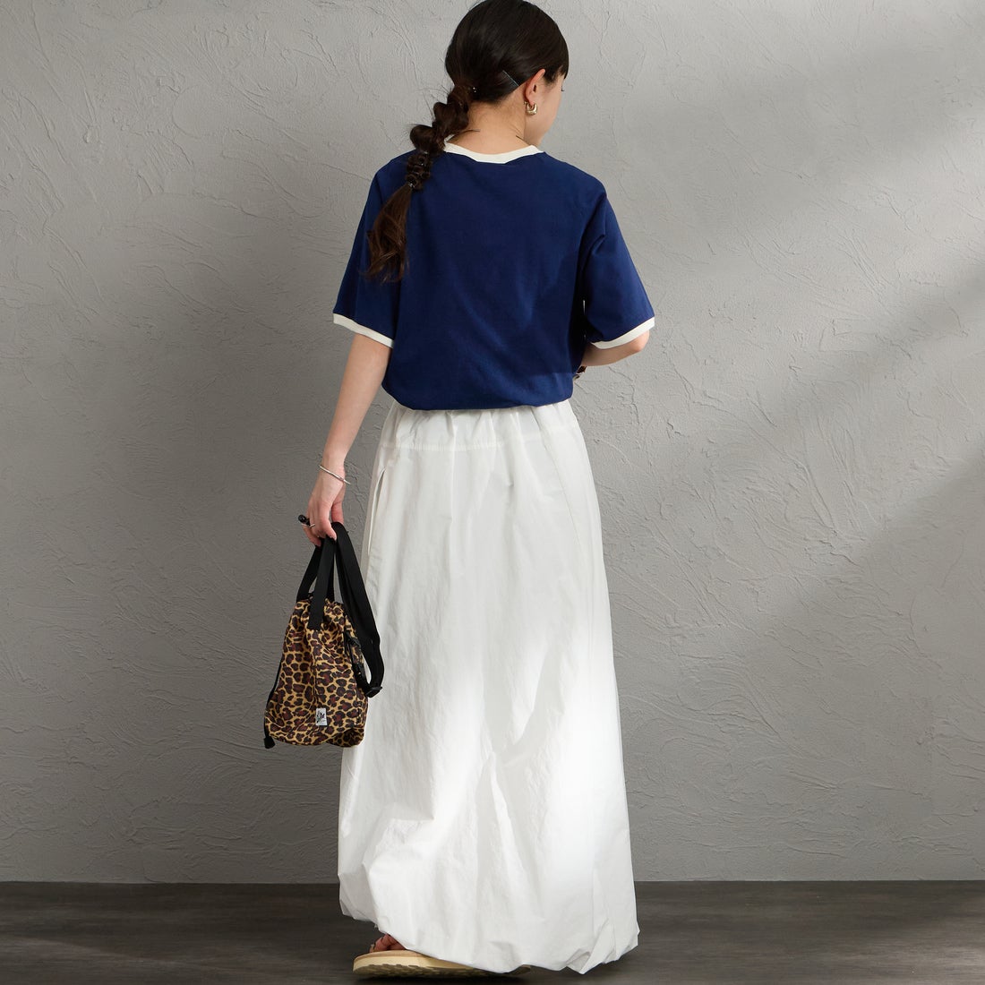 THE SHINZONE [ザ シンゾーン] フレッシュマーケットリンガーTシャツ [26SMSCU12] 85 NAVY &&モデル身長：150cm 着用サイズ：F0&&