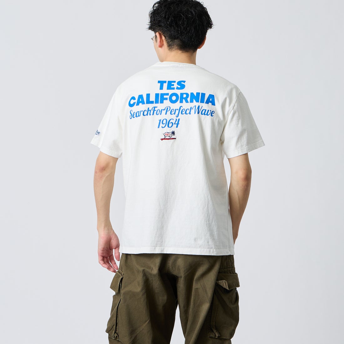 WHITE&&モデル身長：168cm 着用サイズ：L&&