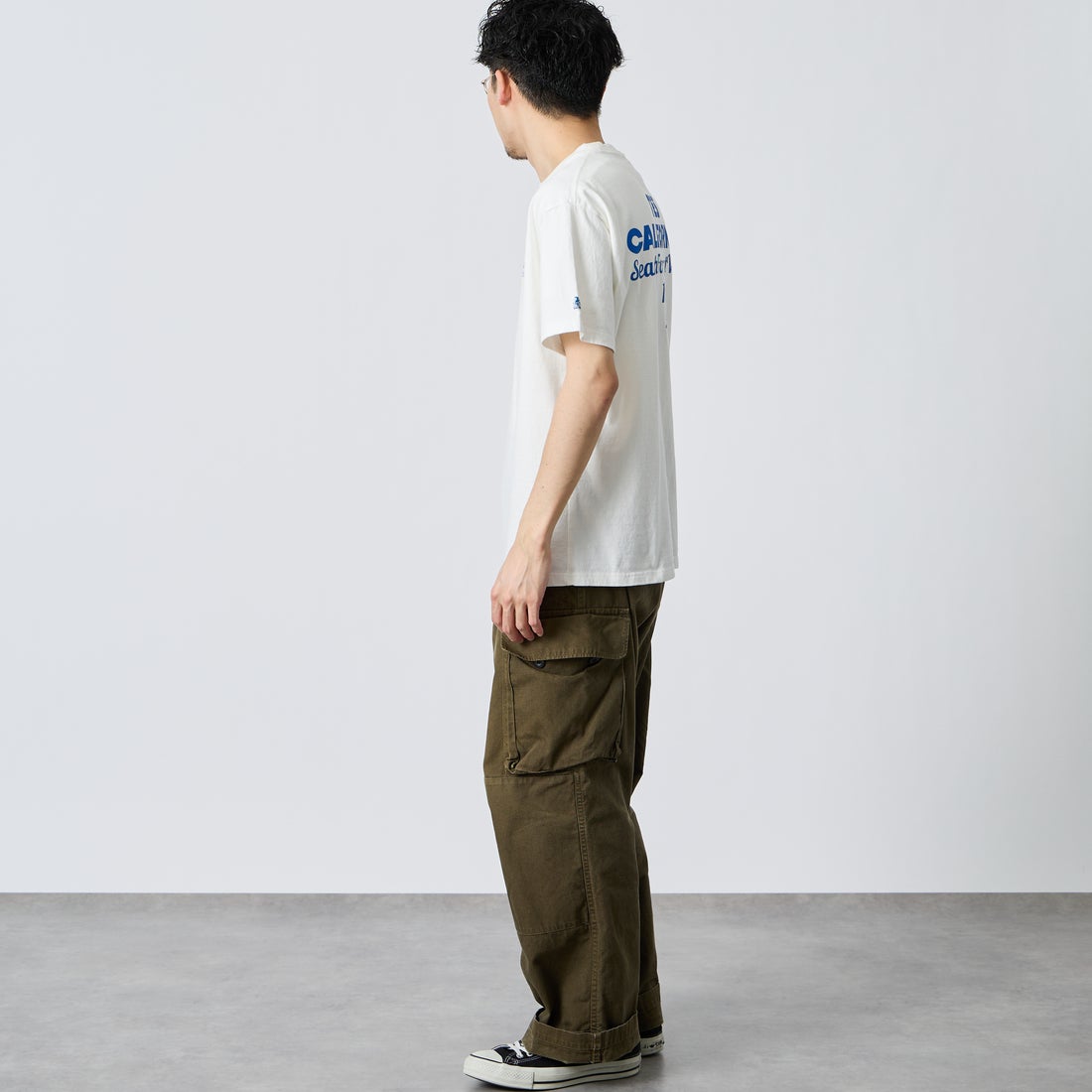 The Endless Summer [エンドレスサマー] 別注 バックロゴプリントTシャツ [FH-26574505-JF] WHITE &&モデル身長：168cm 着用サイズ：L&&