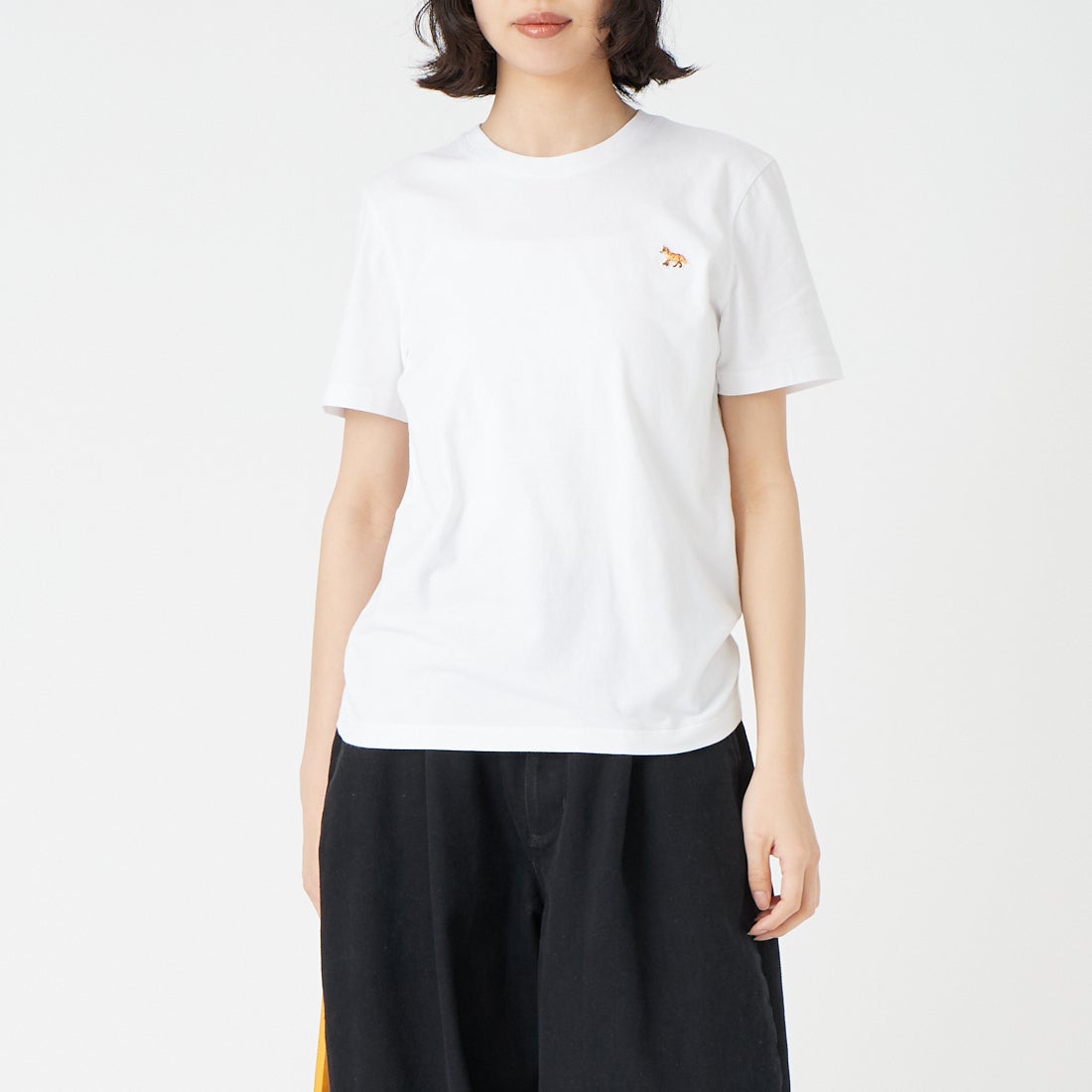 MAISON KITSUNE [メゾン キツネ] ベビーフォックス レギュラーTシャツ [PW00115KJ7026] P100 WHITE &&モデル身長：162cm 着用サイズ：S&&