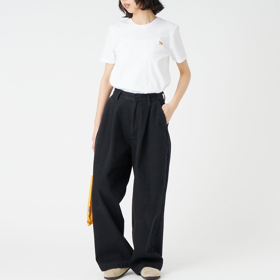 MAISON KITSUNE [メゾン キツネ] ベビーフォックス レギュラーTシャツ [PW00115KJ7026] P100 WHITE &&モデル身長：162cm 着用サイズ：S&&