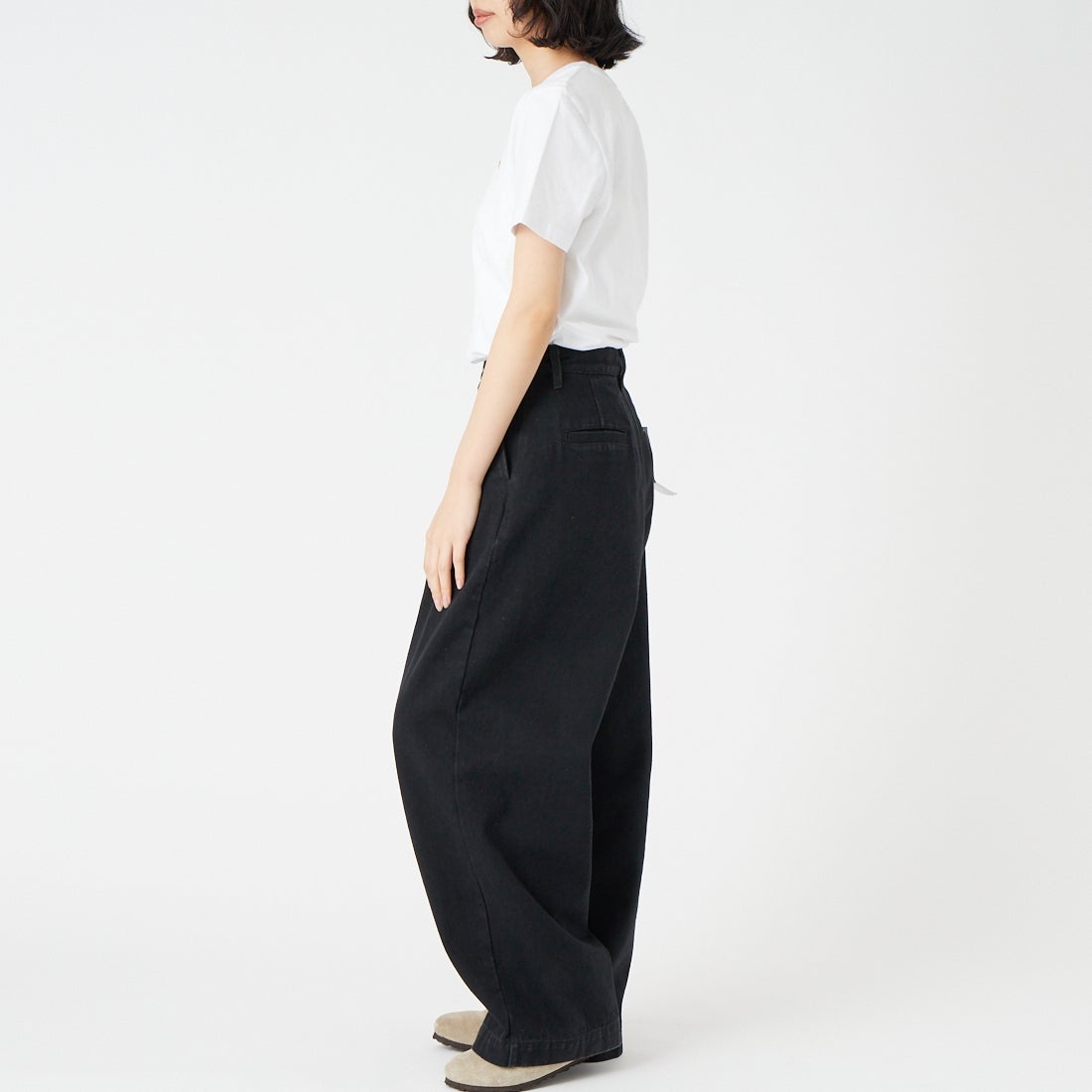 MAISON KITSUNE [メゾン キツネ] ベビーフォックス レギュラーTシャツ [PW00115KJ7026] P100 WHITE &&モデル身長：162cm 着用サイズ：S&&
