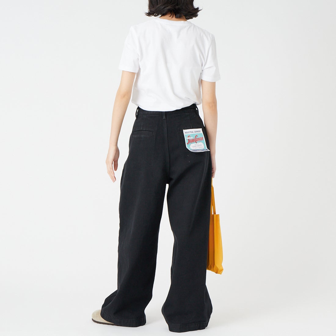 MAISON KITSUNE [メゾン キツネ] ベビーフォックス レギュラーTシャツ [PW00115KJ7026] P100 WHITE &&モデル身長：162cm 着用サイズ：S&&