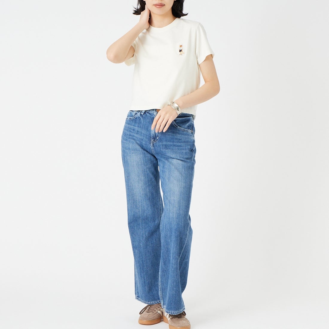 MAISON KITSUNE [メゾン キツネ] ドレスドフォックスベビーTシャツ [QW00113KJ7026] 0443 DOVE &&モデル身長：162cm 着用サイズ：S&&