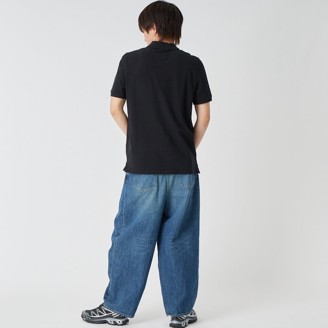 MAISON KITSUNE [メゾン キツネ] フォックスヘッド レギュラーポロシャツ [PM00209KP0002] P199 BLACK &&モデル身長：177cm 着用サイズ：S&&