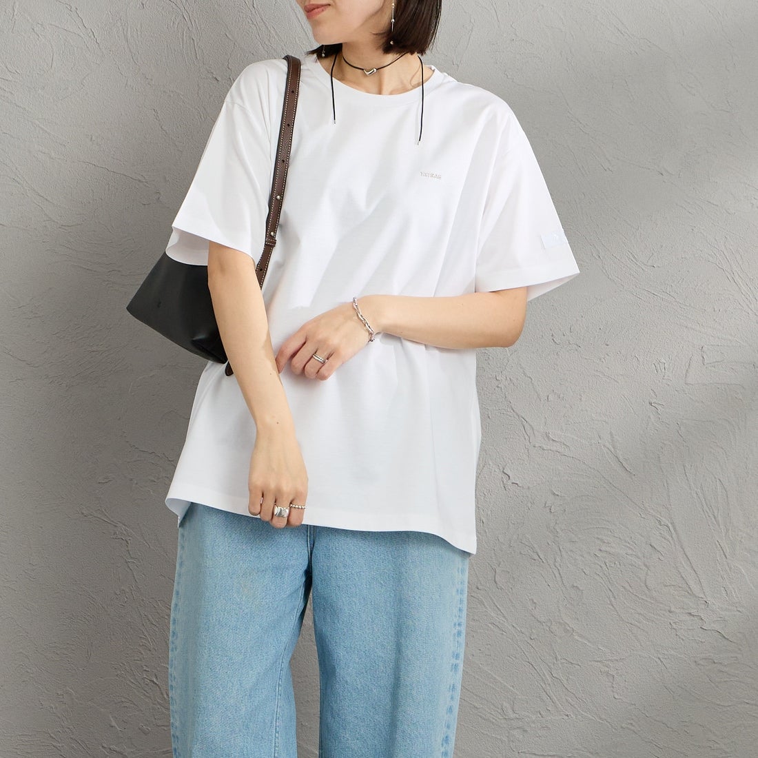 TATRAS [タトラス] 別注 DANILO ショートスリーブTシャツ [MCKZ0765083968-JF] WHITE &&モデル身長：160cm 着用サイズ：1&&