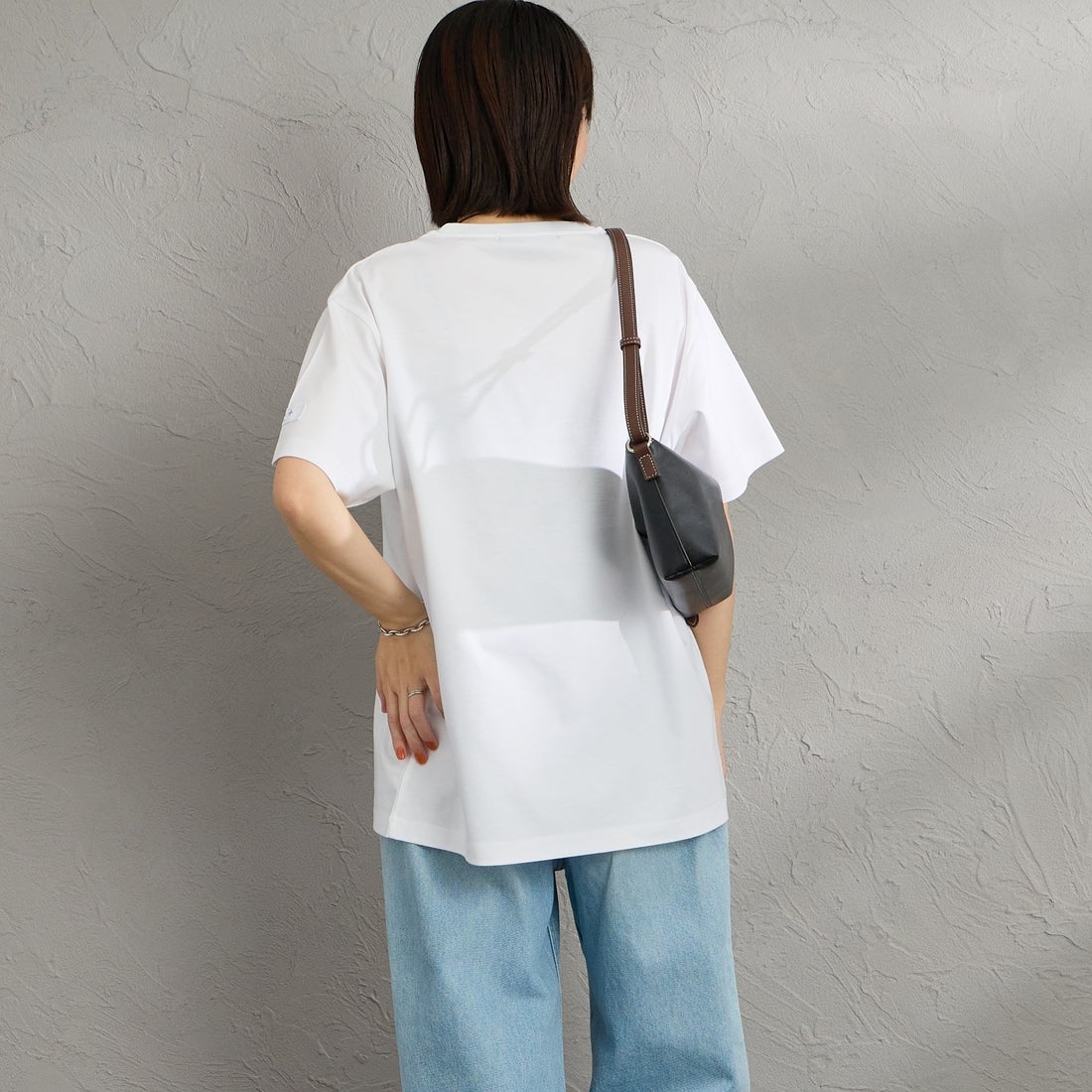 TATRAS [タトラス] 別注 DANILO ショートスリーブTシャツ [MCKZ0765083968-JF] WHITE &&モデル身長：160cm 着用サイズ：1&&