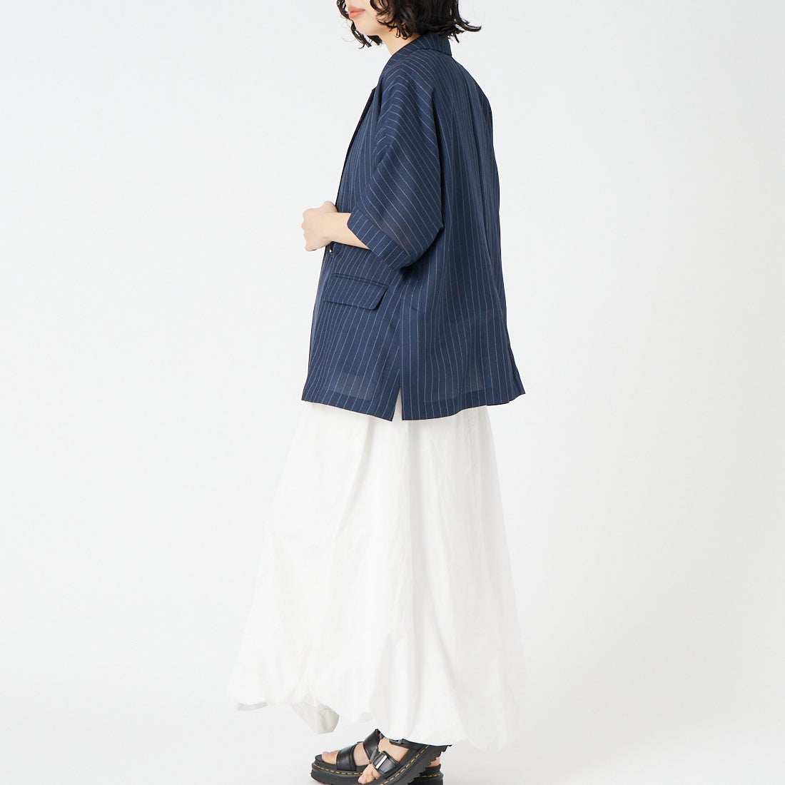 USINE [ユジーヌ] リネンライクショートスリーブジャケット [21267058] 076 ﾈｲﾋﾞｰS &&モデル身長：162cm 着用サイズ：F&&