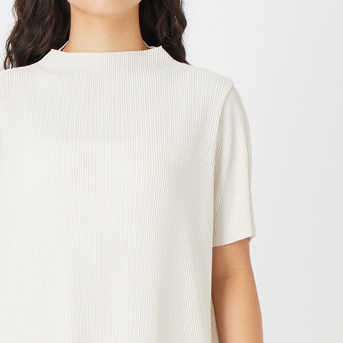 USINE [ユジーヌ] プリーツマキシワンピース [IN4-OP-6] OFF WHITE &&モデル身長：162cm 着用サイズ：36&&