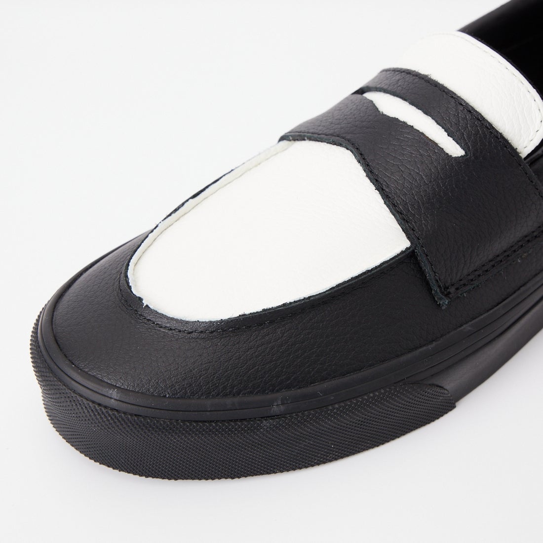 VANS [バンズ] ローファー 53 [VN000Z0GBPT] LEATHER BL