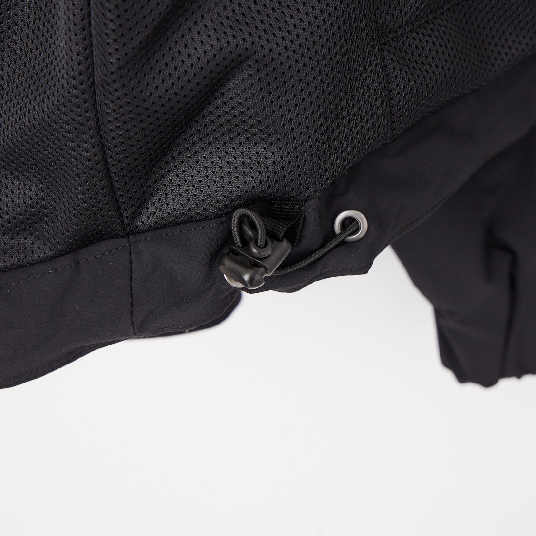 +phenix [プラスフェニックス] テックエクワックスジャケット [POO-26018F] SN90 BLACK