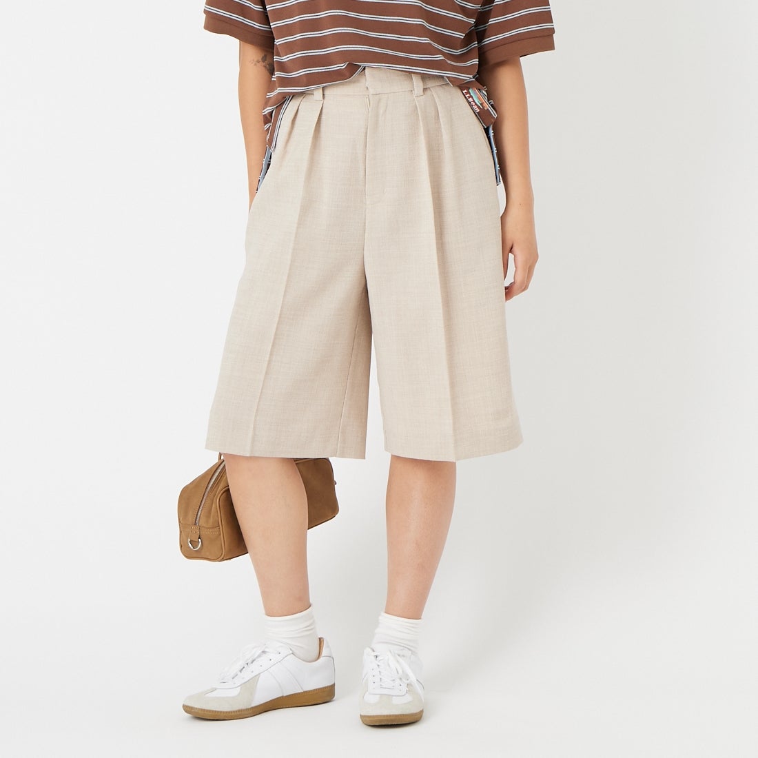 033 ﾍﾞｰｼﾞｭ