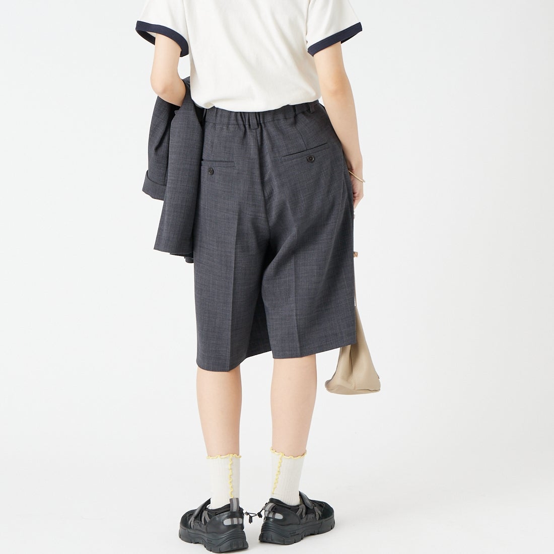 USINE [ユジーヌ] リネンライク2タックバミューダパンツ [21267060] 003 ﾁｬｺｰﾙ &&モデル身長：162cm 着用サイズ：36&&
