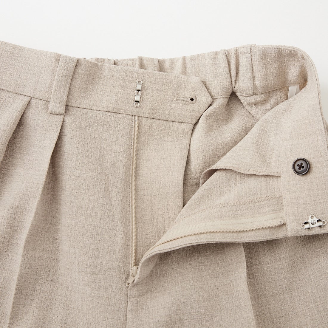 USINE [ユジーヌ] リネンライク2タックバミューダパンツ [21267060] 033 ﾍﾞｰｼﾞｭ