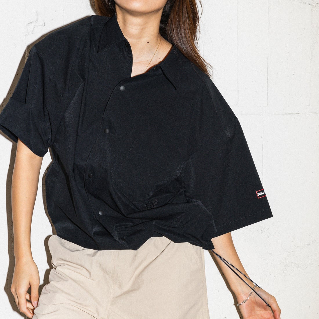 Marmot [マーモット] 別注 Dot Air ワンポイント刺繍ロゴ ショートスリーブシャツ [MTSS26MSH332IN-JF] BLACK