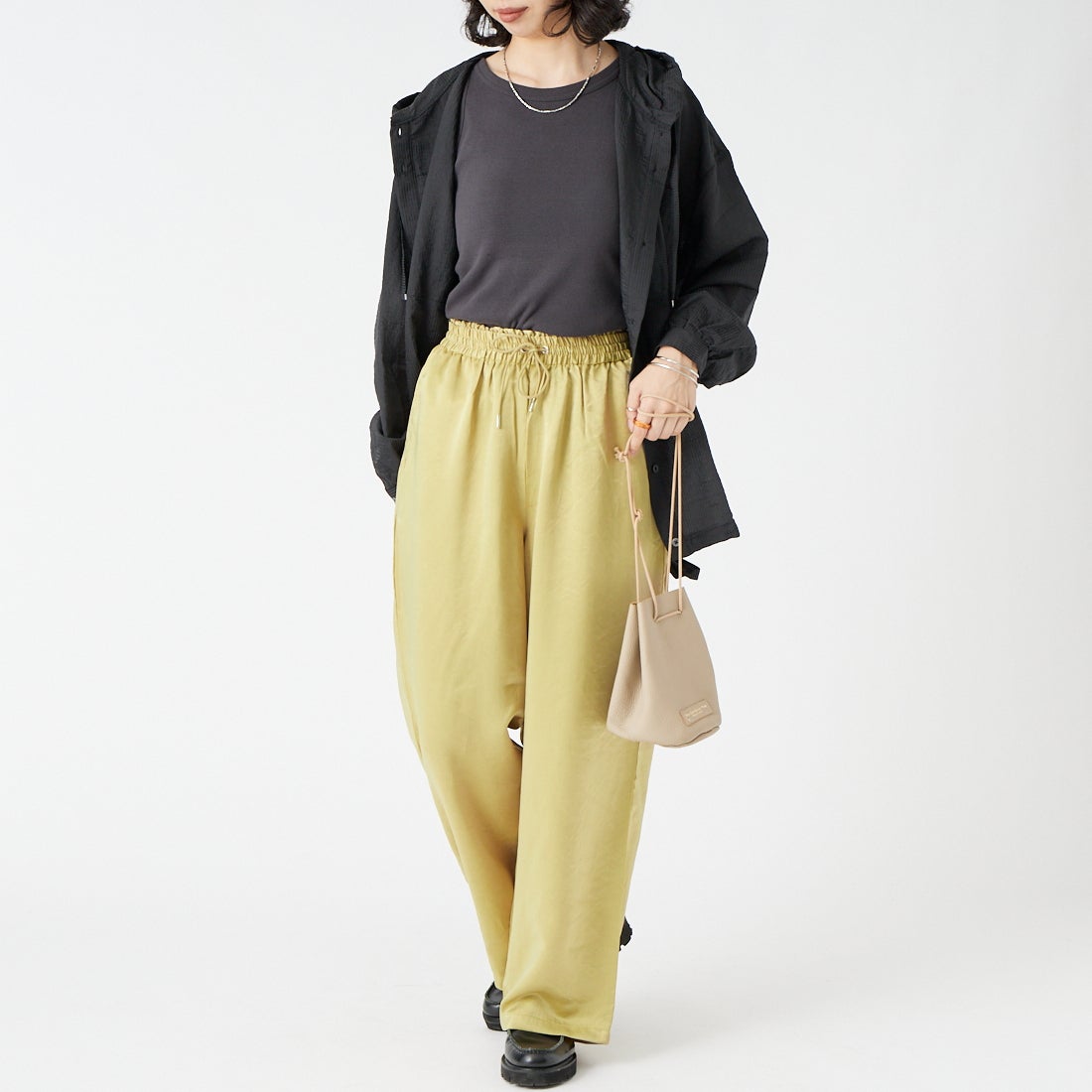Jeans Factory Clothes [ジーンズファクトリークローズ] イージーワイドサテンパンツ [IN22-PT-6] 7 ﾗｲﾑ &&モデル身長：162cm 着用サイズ：38&&