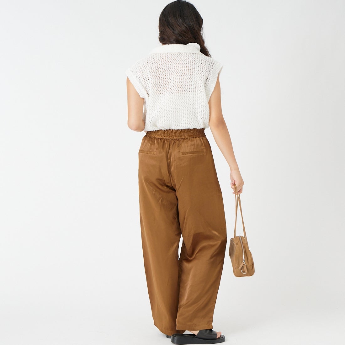 Jeans Factory Clothes [ジーンズファクトリークローズ] イージーワイドサテンパンツ [IN22-PT-6] 14 ﾌﾞﾗｳﾝ &&モデル身長：162cm 着用サイズ：36&&