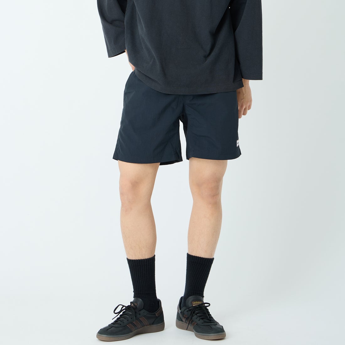 BLACK&&モデル身長：179cm 着用サイズ：L&&