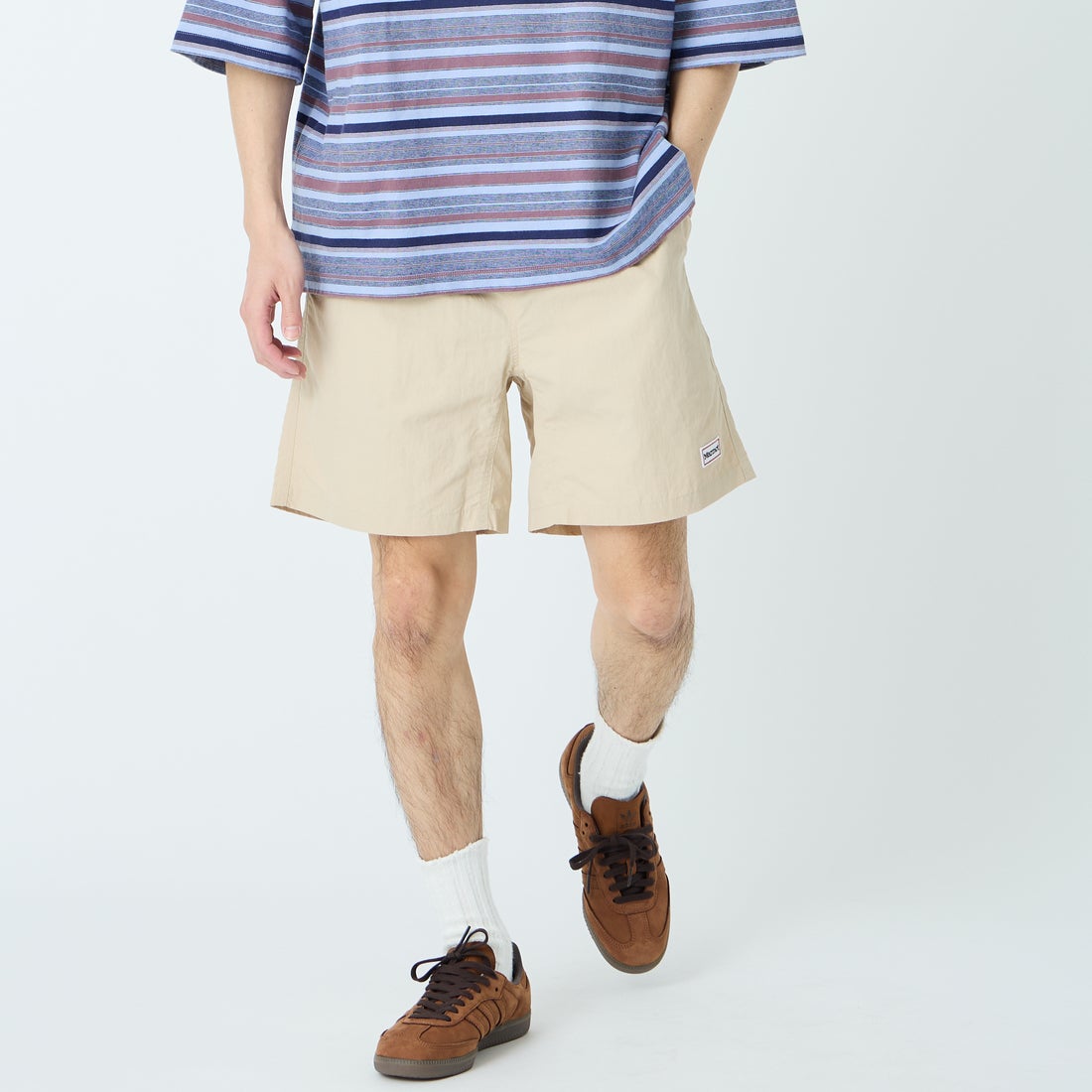 Marmot [マーモット] 別注 ワンポイントワッペンロゴ ユーティリティー ショートパンツ [MTSS26MHP341IN-JF] L.BEIGE&&モデル身長：168cm 着用サイズ：L&&
