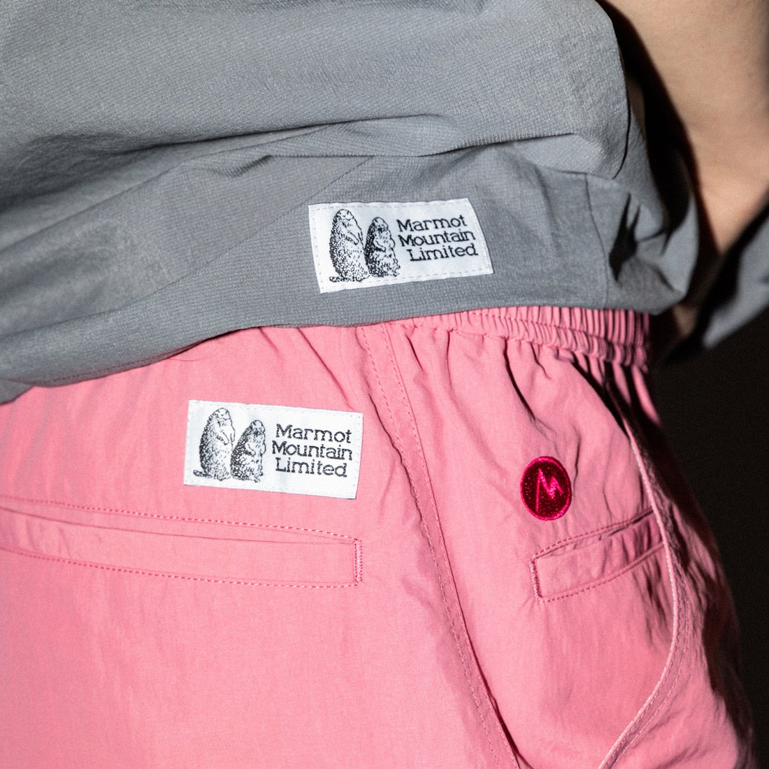Marmot [マーモット] 別注 ワンポイントワッペンロゴ ユーティリティー ショートパンツ [MTSS26MHP341IN-JF] CORAL