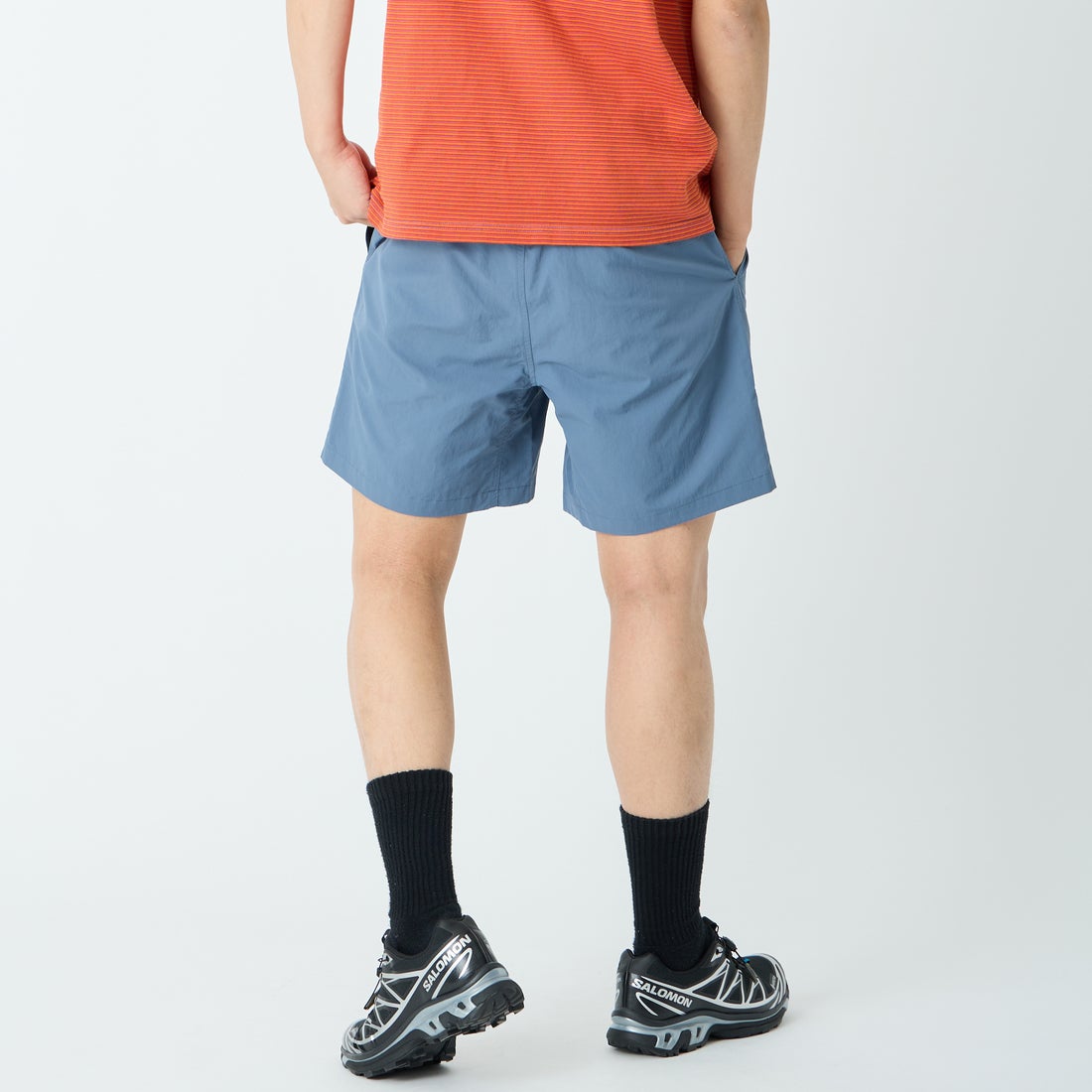 Marmot [マーモット] 別注 ワンポイントワッペンロゴ ユーティリティー ショートパンツ [MTSS26MHP341IN-JF] INDIGO &&モデル身長：179cm 着用サイズ：L&&